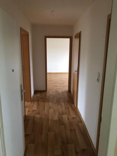 Attraktive 3-Zimmer-Wohnung am Zwenkauer See Nahe Leipzig – Flur