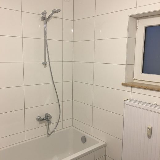 Perfectly renovated 3-room apartment with a beautiful view – First occupancy after renovation – Bad_1