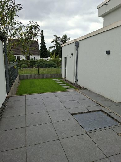 Wonen tussen stad en natuur – vrijstaand huis in een gewilde locatie – Gartenansicht