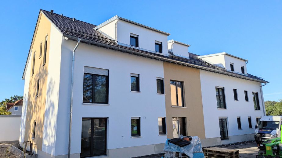 Yeni binada zemin katta 4 odalı daire, ilk kullanım, teras + bahçe, ankastre mutfak, Wallbox donanımlı kapalı otopark yeri – EG rechts - Ihre neue Wohnung?