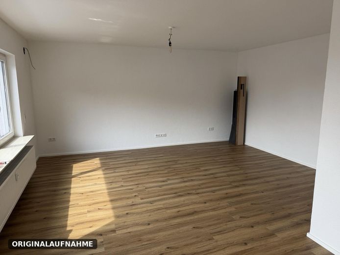 Gemoderniseerd 4-kamerappartement met groot balkon, ingerichte keuken & weids uitzicht in Neckargemünd-Dilsberg – Foto 3