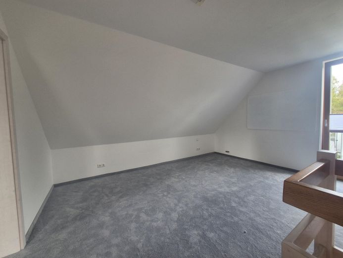 Galerie/ Hobbyraum/ Büro