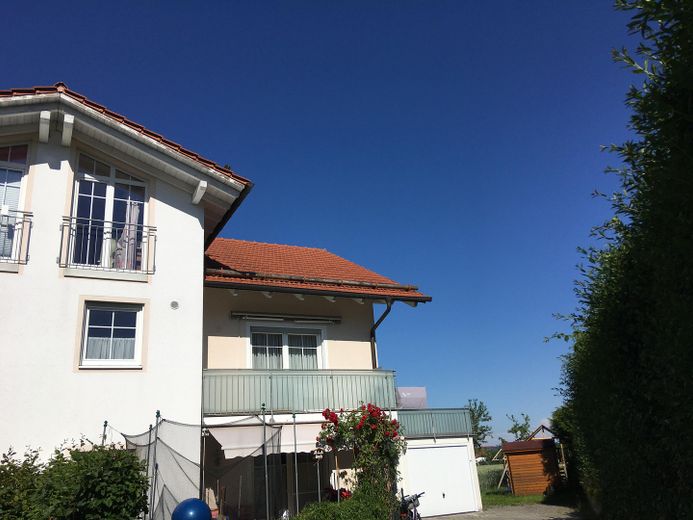 Appartamento di 5 locali con grande terrazza sul tetto a Grafing – Westseite der 5-Zi.-Whg.