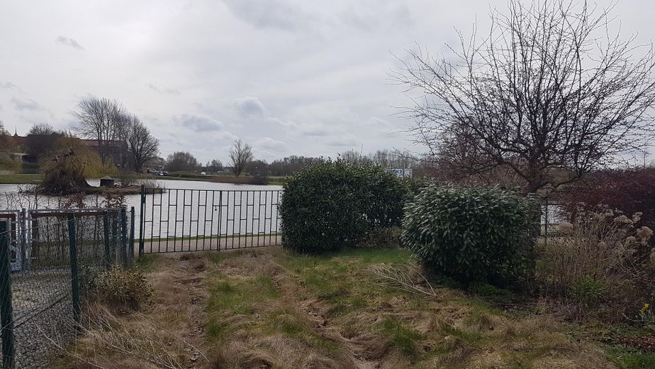 PREISSENKUNG! Letzte Chance für Eigennutzer - Stadthaus am Schwanenteich - provisionsfrei! – Grundstücksgrenze