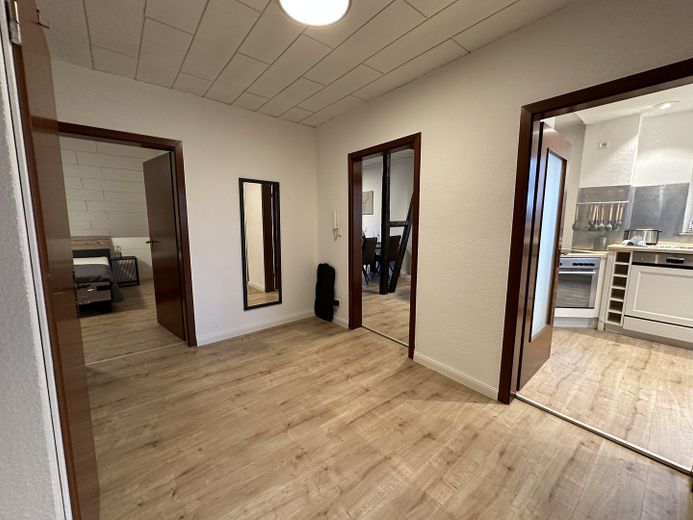4ZKB Maisonettewhg., Stellplatz, Moritzberg – Flur