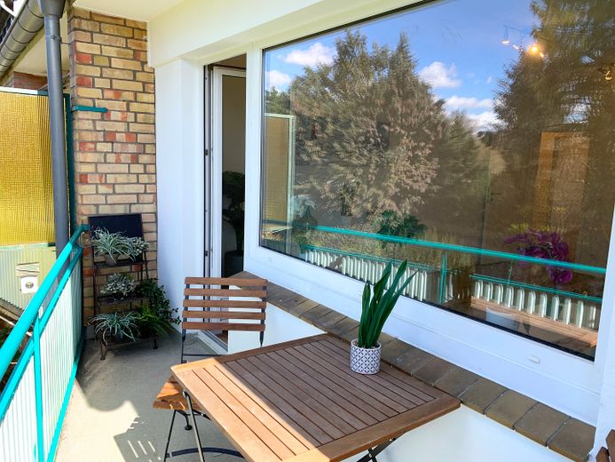 Wohnen auf Zeit: Kernsanierte 2,5-Zimmer-Wohnung mit Südwest-Balkon in Rahlstedt – Balkon