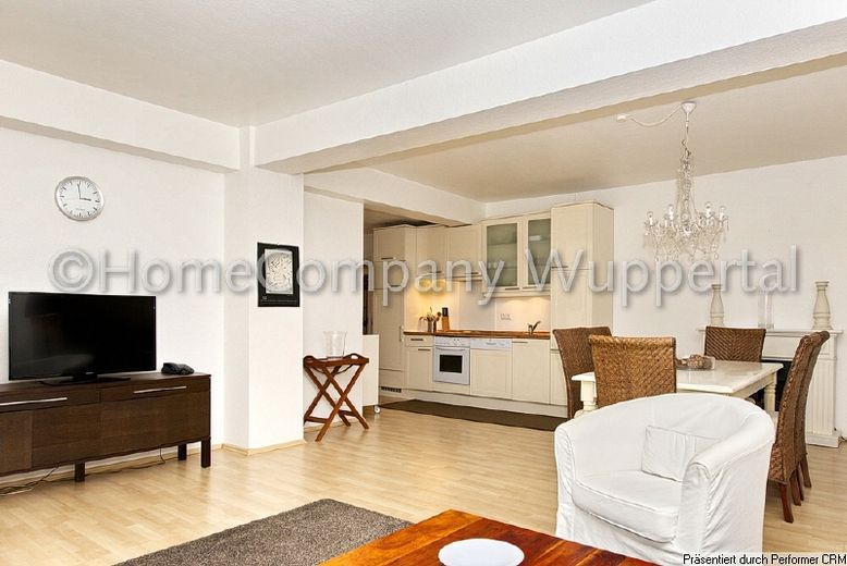 ¡Vivir con estilo en una ubicación muy atractiva! Piso con pequeña terraza y DSL directamente junto al Hofgarten – 7de92b68c9bac3b346f741f81d47456a86825cff.jpg
