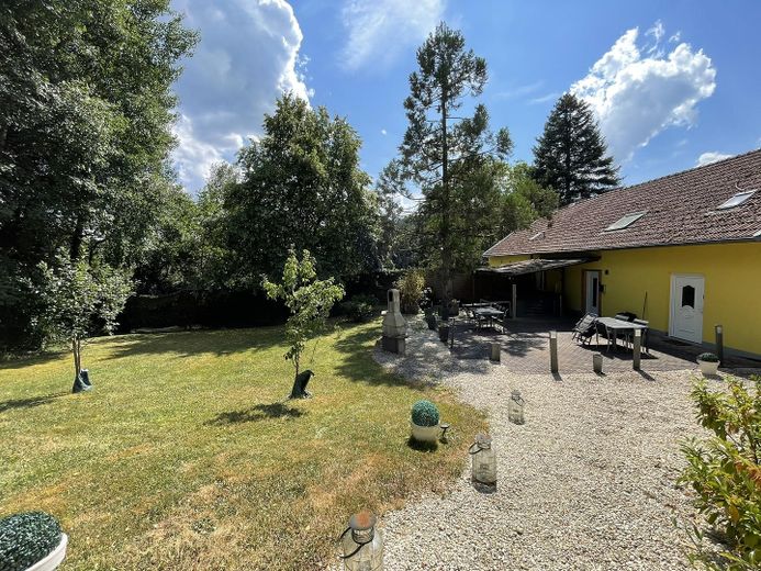 Haus in Alleinlage mit großem Grundstück und 2 Wohnungen – फोटो 26