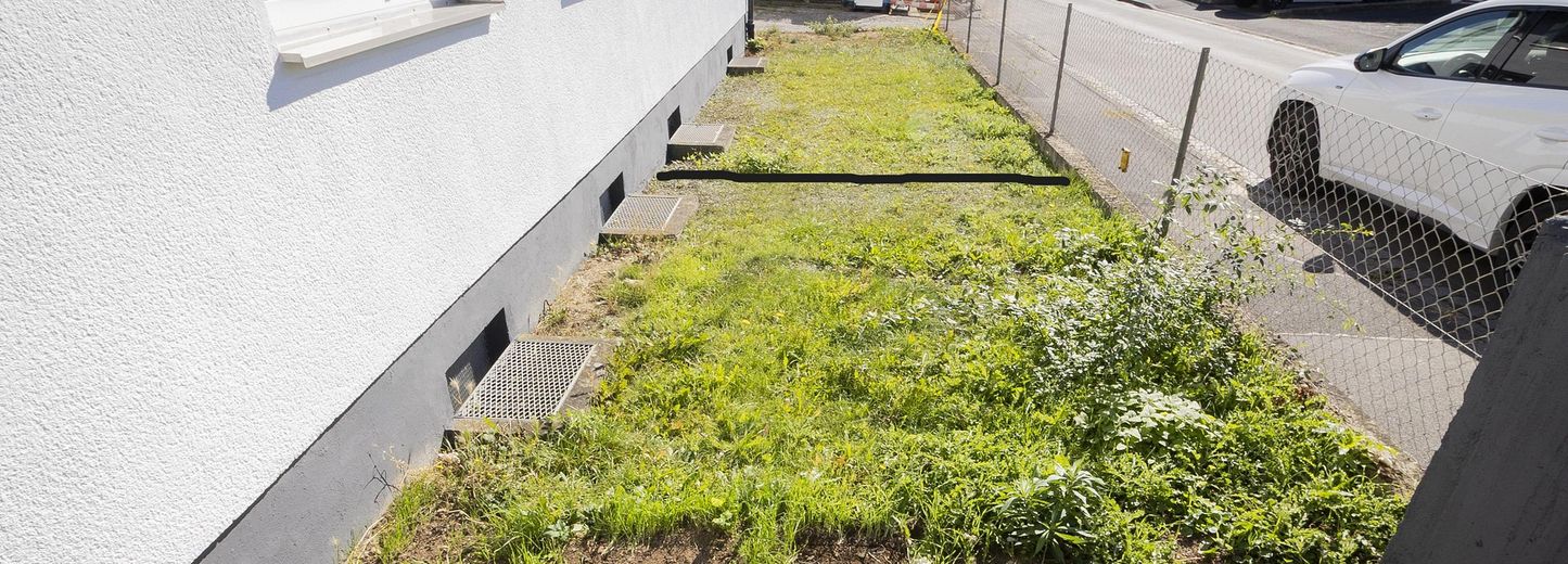 *Sin comisión*, *Modernizado*, *Porción de jardín* Venta de piso en planta baja en Niederwerrn – Gartenanteil
