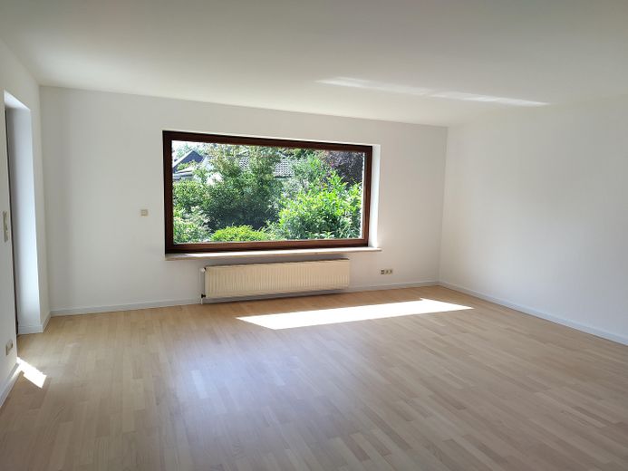 Gepflegtes Einfamilienhaus mit großem Garten in Hamburg-Lemsahl-Mellingstedt – Wohnzimmer