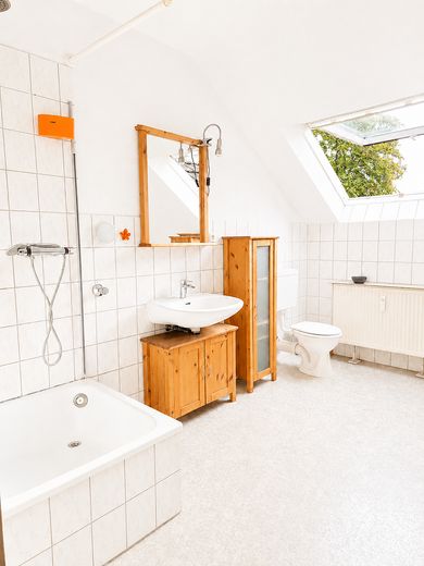 Heute: Im Jugendstil mit hohen Decken leben!!!! Nahe Bilk S und Düsseldorf Arcaden – Foto 18