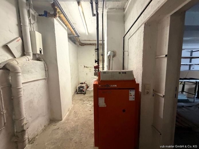 Hallen‑ und Lagerimmobilie ca 530m² auf  ca. 6600m² Grundstück mit Erweiterungspotenzial in Hof – VUB0002378-12