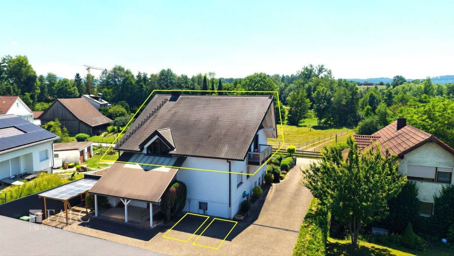 Traumhafte 5-Zimmer Maisonette-Wohnung mit offener Galerie und 2 Stellplätzen! - FALC Immobilien – Mit Wallbox!