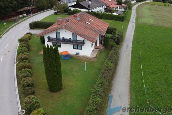 ***Großzügiges Einfamilienhaus mit Garten Nähe Dingolfing***