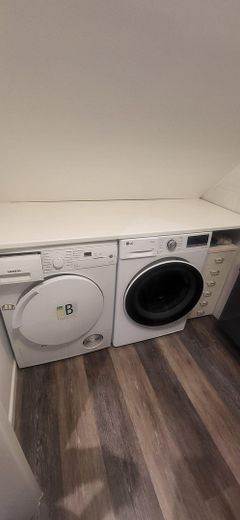 Exclusivo apartamento dúplex de lujo en venta o alquiler con opción a compra – Waschmaschine und Trockner