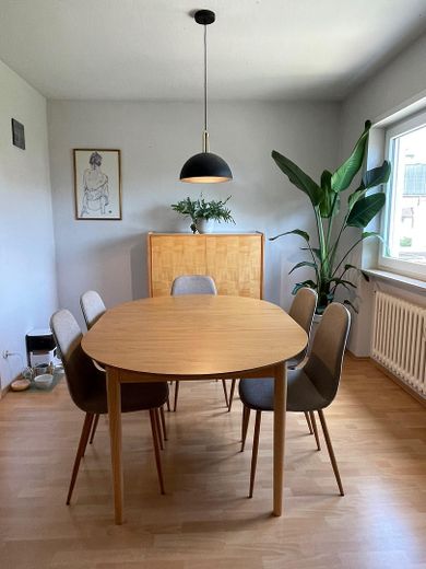 Modernes Zuhause mit Parkblick – 4-Zimmer-Wohnung mit großem Süd-Balkon & Garage – Esszimmer