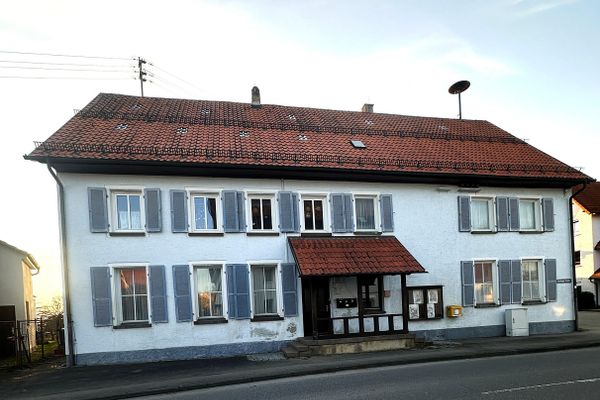 Bad Urach-Sirchingen’de eski belediye binası satılık