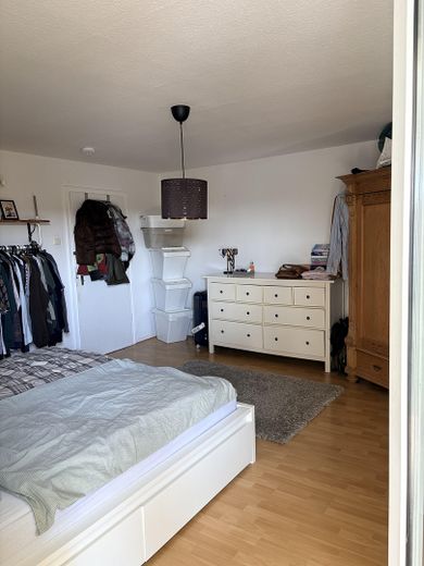 Großes Schlafzimmer