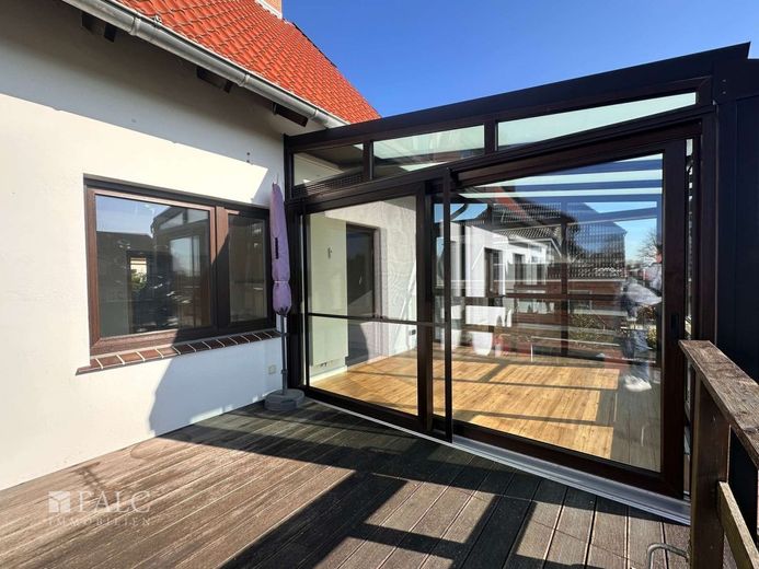 ***Strandnahes Reihenendhaus mit Wintergarten und Terrasse*** – Terrasse