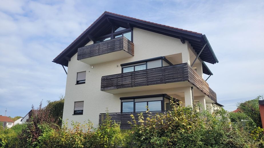 Güzel, aydınlık, yeni yenilenmiş 3 odalı daire – Haus
