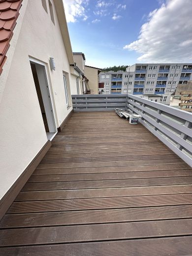 Kernsanierte 8-Zimmer Wohnung - Blick über Pforzheim – Terasse