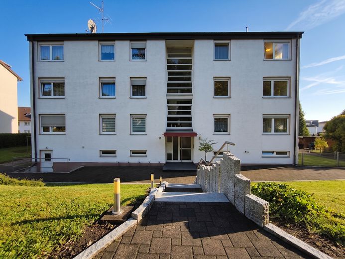 Een droom – instapklaar 3,5-kamerappartement met balkon en garage – Foto 21