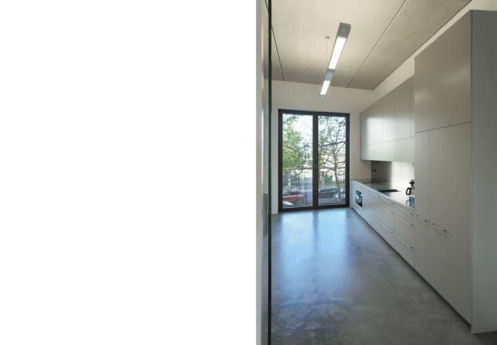CoWorking 6 - 12 - 18 AP in Natural Cooling Office Mitte – Küche