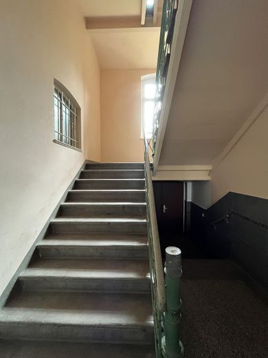 Tamamen kiralanmış konut ve iş binası, %8 getiriyle – Fotoğraf 4