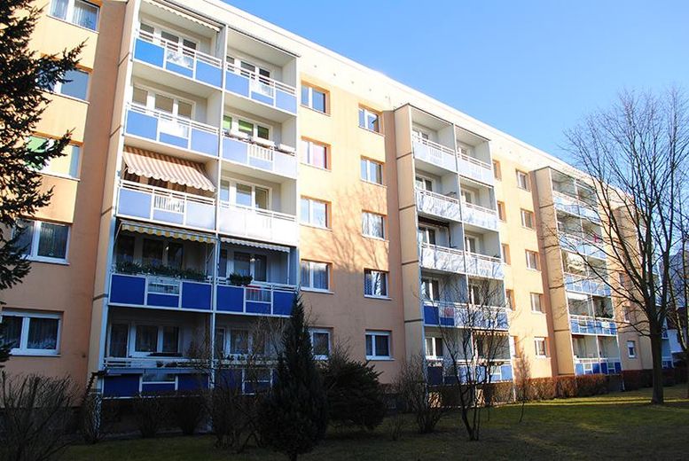3-Zimmer EWO in Potsdam Babelsberg   >Maklerfrei< – Gesamtobjekt / Balkonseite