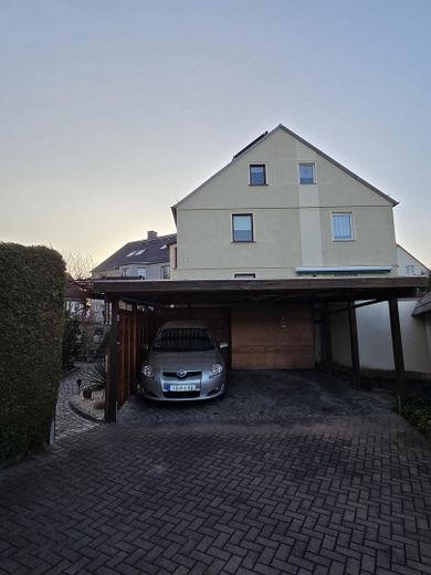 Charmantes Reihenendhaus mit 5 Zimmern+Partykeller in Dresden-Lockwitz incl. Küche – Carport