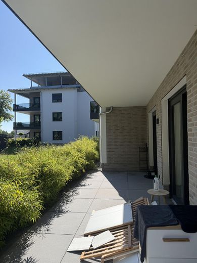 Moderne 4-Zimmer-EG-Wohnung mit überdachter Terrasse, Aufzug & Wärmepumpe – Foto 4