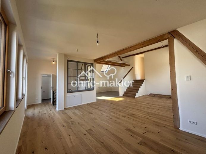 Vida única: loft con balcón soleado y jardín privado – Foto 1