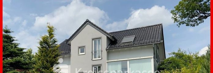 gepflegtes Mehrfamilienhaus mit drei Wohneinheiten