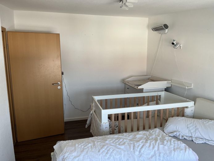 Schlafzimmer 1