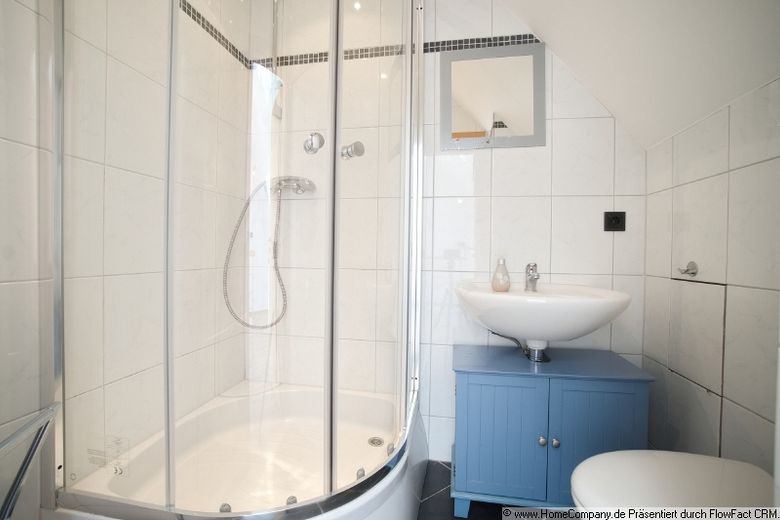 Dachgeschoßwohnung in einem Mehrfamilienhaus in ruhiger und zentraler Wohnlage von Castrop-Rauxel – d53ccf460a94700dcc82d338e671a14dafc04eed.jpg