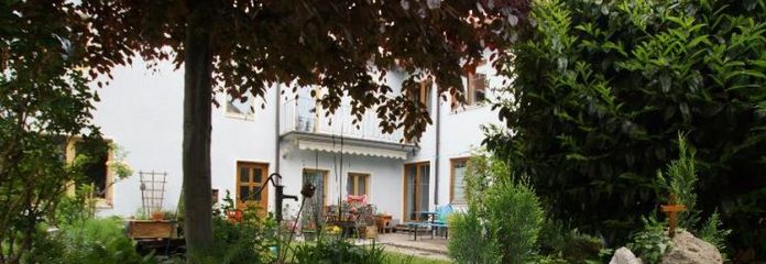 City center - Quiet location - 2 semi-detached houses together (one ready for occupancy) with garden in Neuburg - A property from your real estate partner SOWA Immobilien und Finanzen