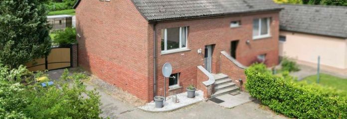 Vermieten oder bewohnen am Wasser - Doppelhaushälfte mit großem Grundstück in Wesenberg