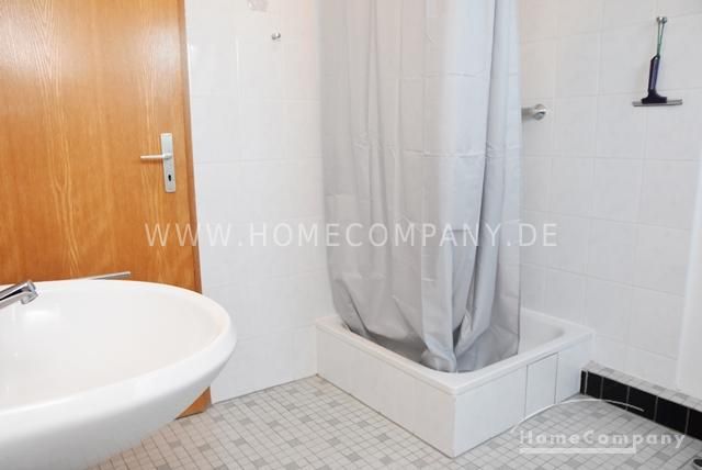 GrossBuchholz-Heideviertel, Praktisches, helles Zimmer im Dachgeschoss – an Wochenendheimfahrer – f4b8efc1048616244173f5eb1845aa3cdbf8527a.jpg