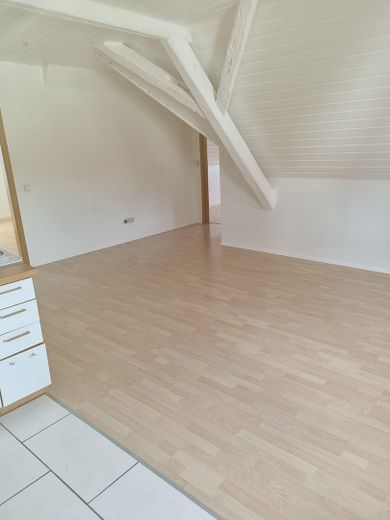 Bel appartement en duplex de 3 pièces avec cuisine et salle de bains à Breitenberg – Photo 17