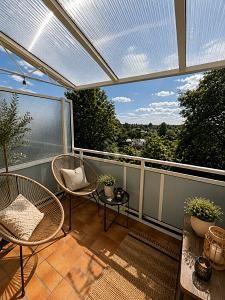 WOHNEN MIT BALKON  &  BLICK INS GRÜNE! – 1784570152_73ea12b.jpg