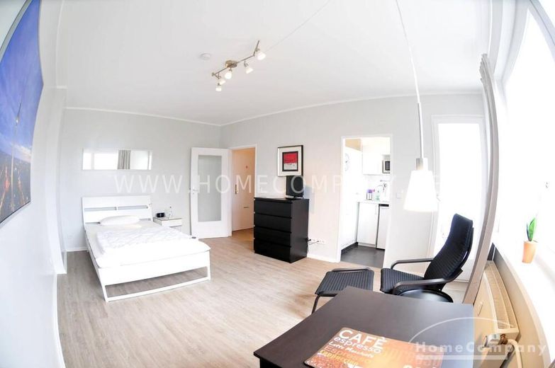 Schicke 1-Zimmer-Wohnung mit Balkon, Nähe KaDeWe, Berlin, möbliert – 023ea75c5100ed02e7960a0bdebf2597bd22496d.jpg