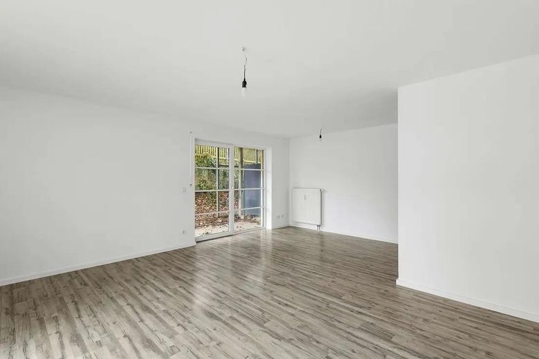 Appartamento di 2 locali appena ristrutturato con terrazza in posizione top al Galgenberg – Wohnbereich