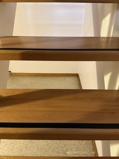 PROV.-FREI,VON PRIVAT!Außergewöhnlich gepflegtes Reihenhaus,schöne Sonnenterrasse,Garten,Garage – Echtholz Treppe