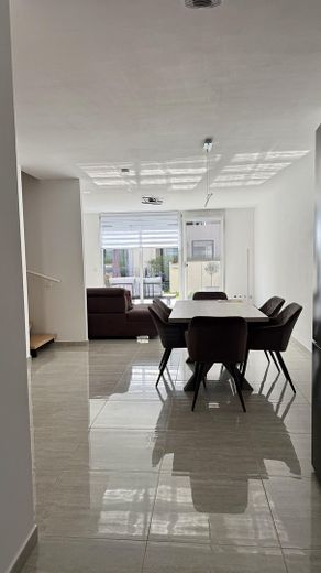 Nowoczesny dom rodzinny KfW-55 w Neckarsteinach – 145 m², ogród i miejsce parkingowe – bez prowizji – Zdjęcie 2