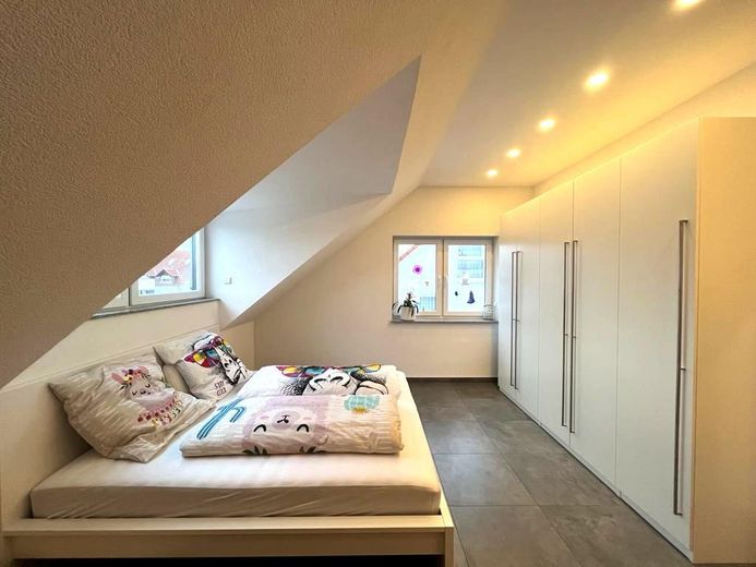 Modern 3-room apartment with balcony, fitted kitchen and underfloor heating – Foto 7