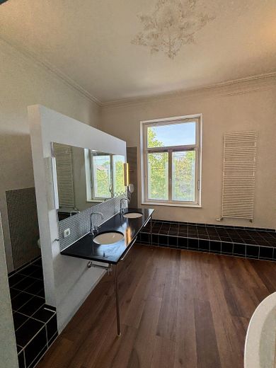 Altbau-Charme pur: 4-Zimmer-Wohnung mit Dielenboden & Stuckdecken – Foto 21