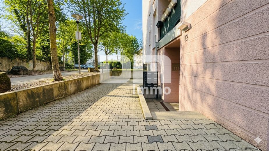 Moderne 4 Zimmer HP / EG Wohnung mit 2 Bädern und großer Terrasse direkt an der Uni – Zugang Haupteingang