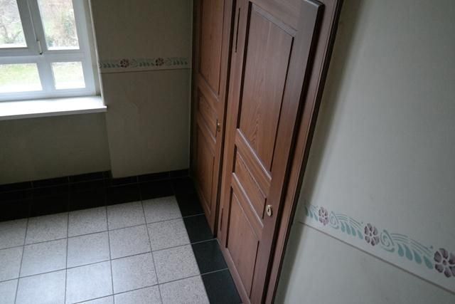 Großzügige 2-Zimmer mit neuem Laminat, Dusche und Balkon in ruhiger Lage! – SAM_2585