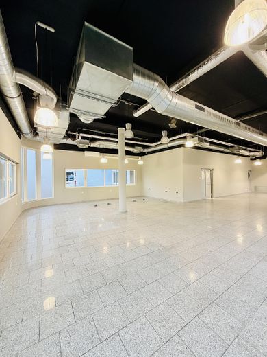 Loftartiges Ladenlokal - stylisch und hochwertig ausgestattet in Karlsbad - Langensteinbach – Verkaufsraum