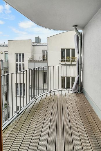 Summer-Sale bis 31.08. | 171 m² Großzügigkeit im Berliner Regierungsviertel | jetzt 1.395.000 € – Westbalkon